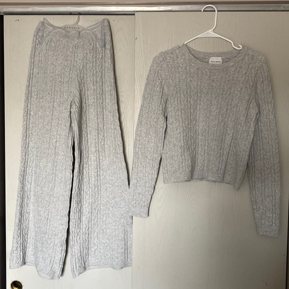 Pink Rose Other - CABLE KNIT SWEATER SET